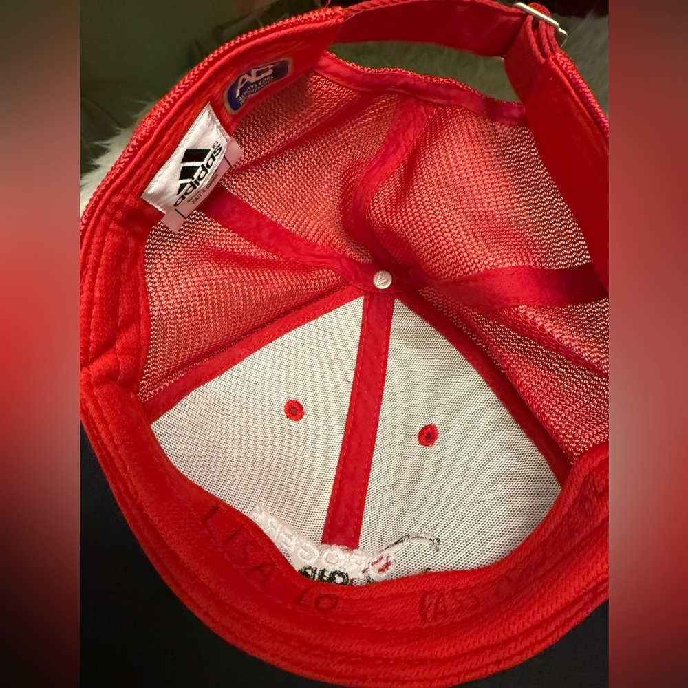 Adidas Bold Red Mesh Cap - Picture 6 of 6